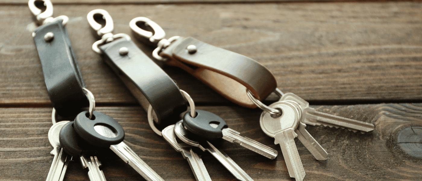 Capa para Facebook minimalista marketing estratégico roxo branco azul (2)